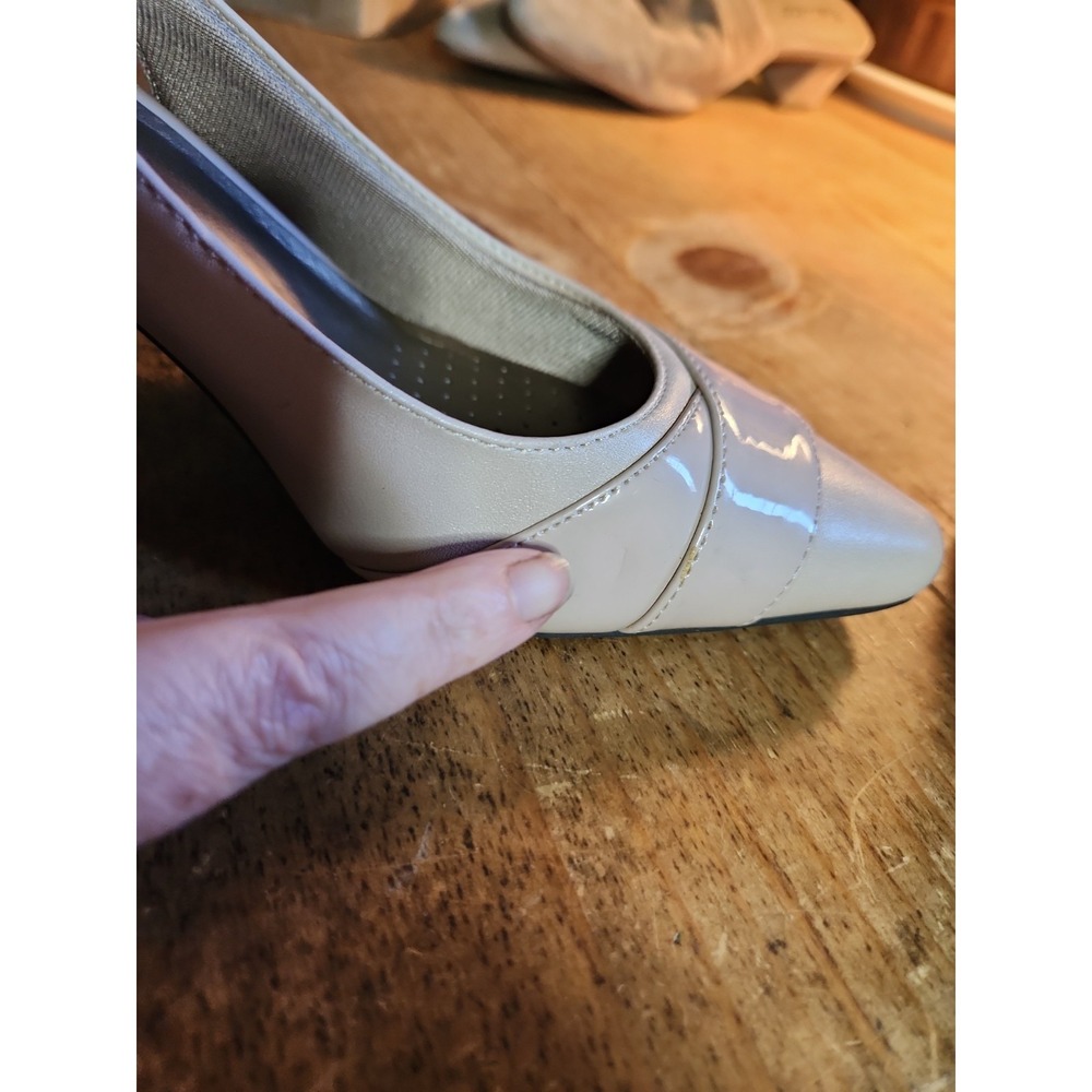 LifeStride Soft System dress pumps In Taupe, Sz 6M - Picture 8 of 11